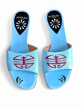 NWOT Audley London Low Heel Leather Slides